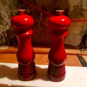 pepper shaker and salt shaker le creuset